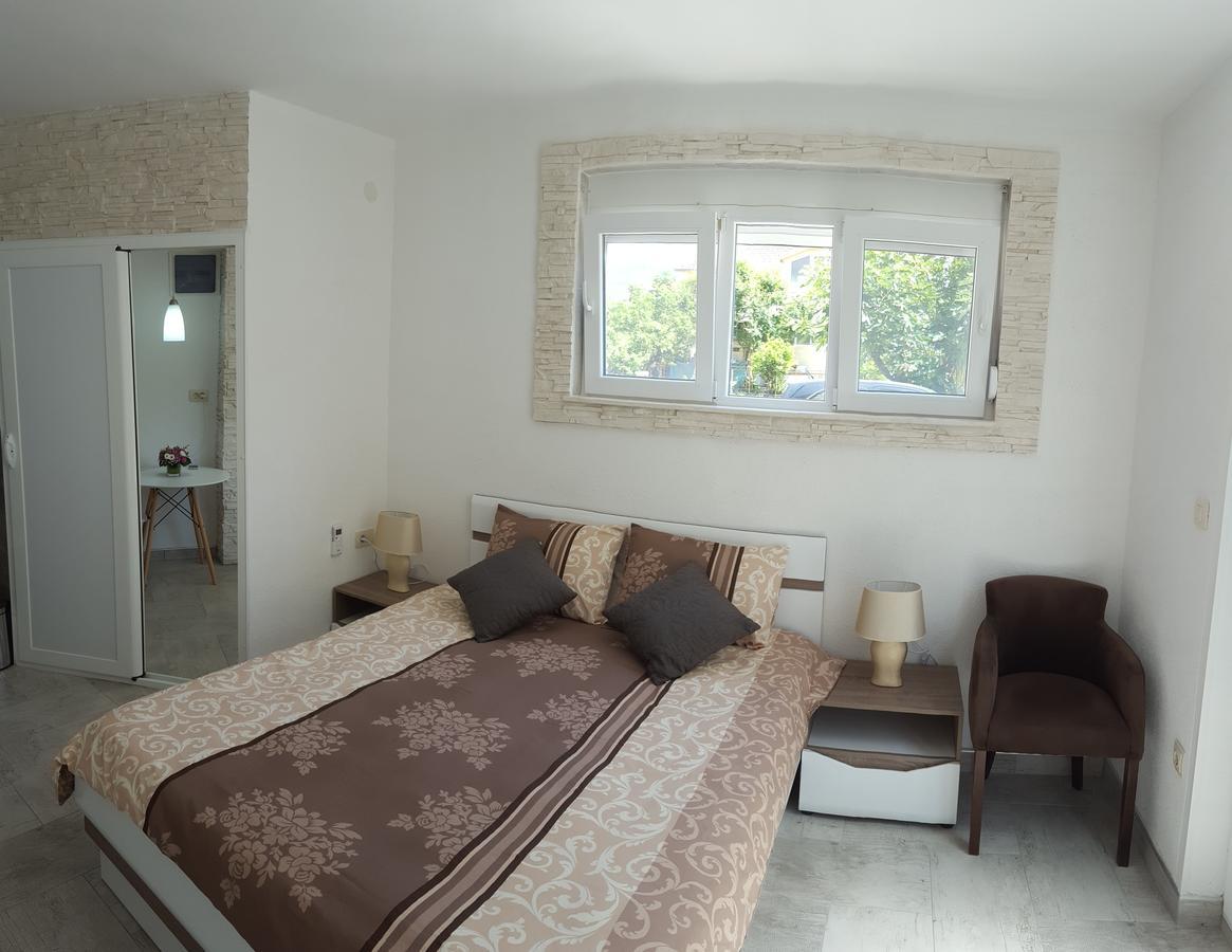 Apartments "4You" Tivat Luaran gambar