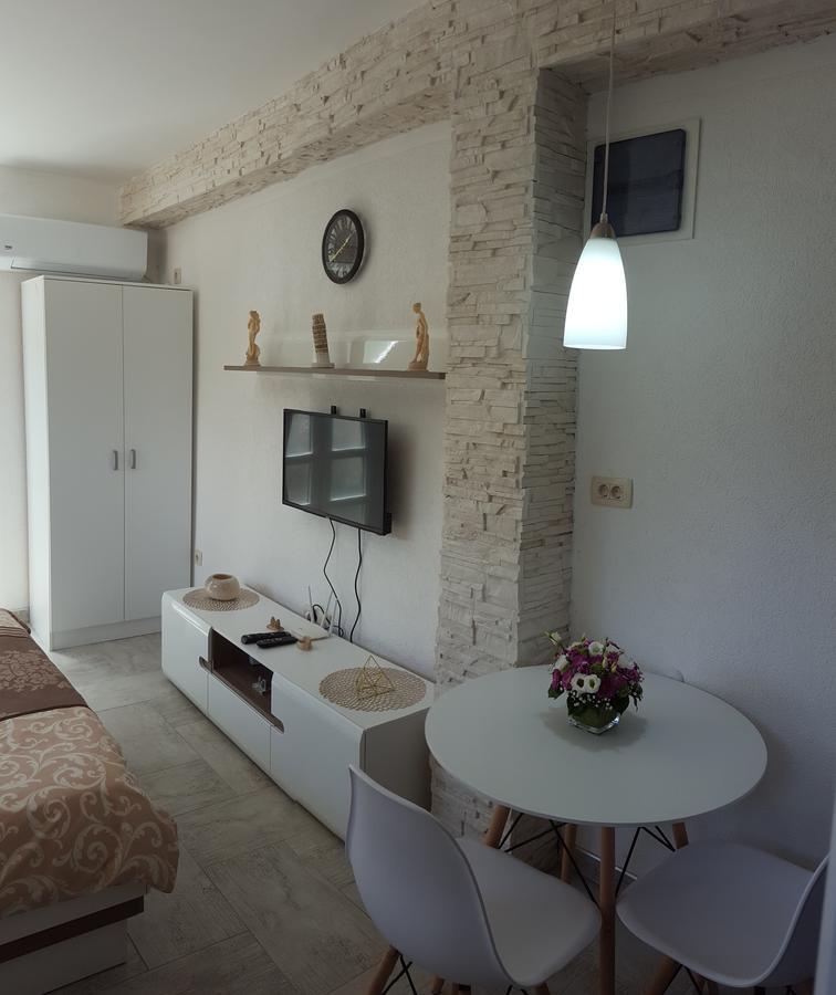 Apartments "4You" Tivat Luaran gambar